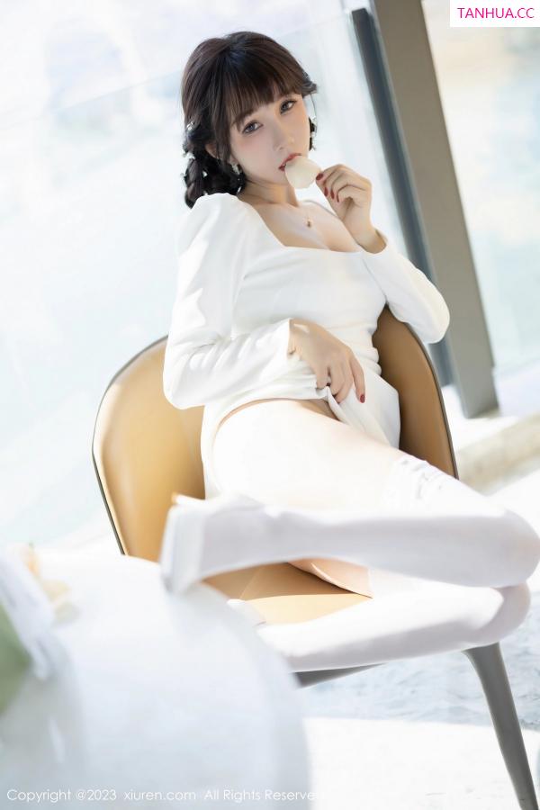 波巧酱  [XiuRen]高清写真图 2023.04.06 No.6528 波巧酱 丝袜美腿第10张图片